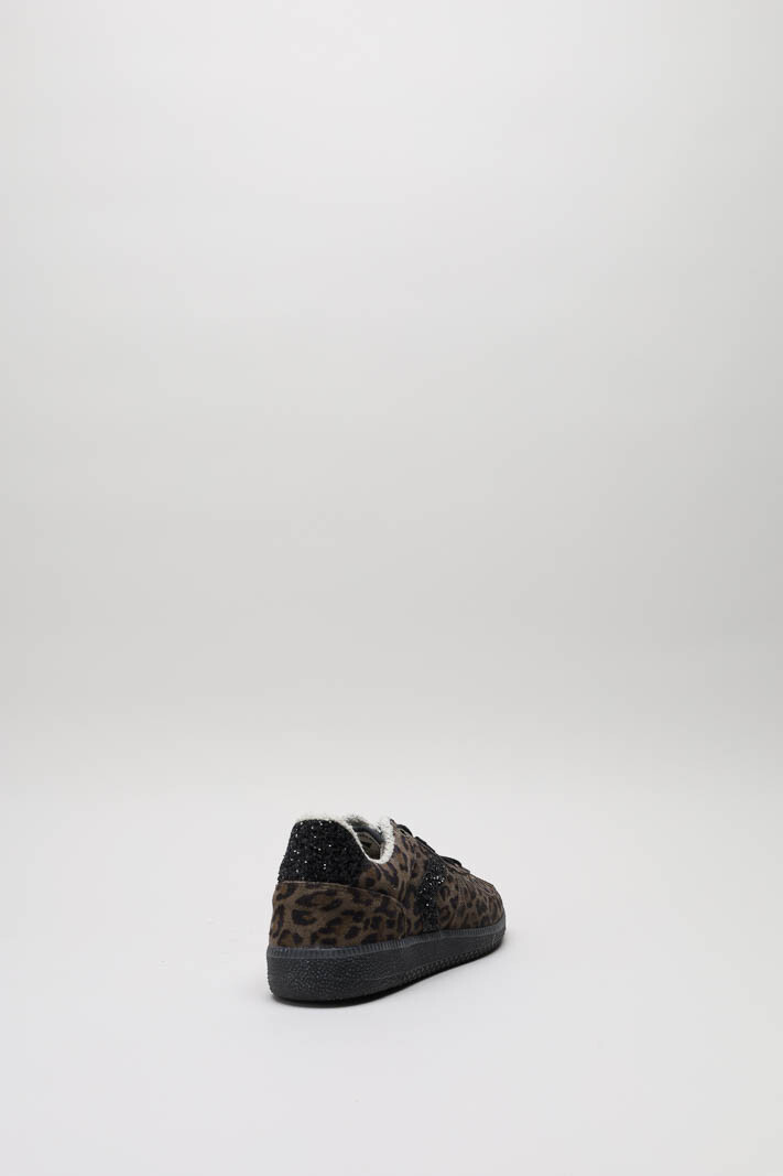 zoom in on Donkerbruin Sneaker image Donkerbruin Sneaker image