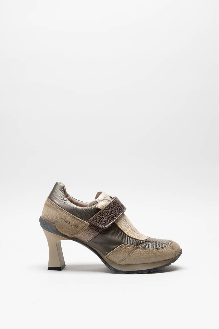 Taupe Pump