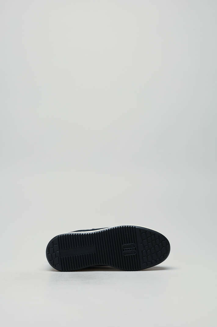 zoom in on Blauw Sneaker image Blauw Sneaker image