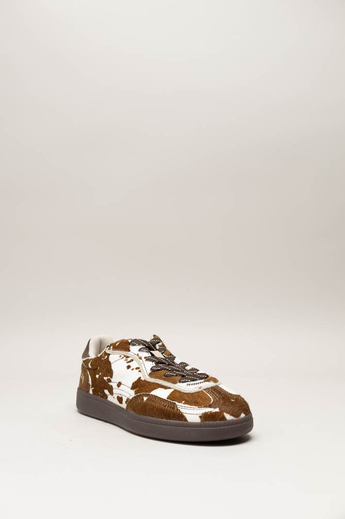 Bruin Sneaker
