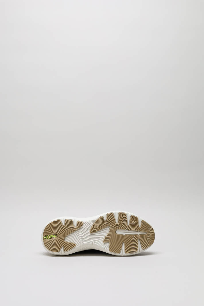 zoom in on Zwart Sneaker image Zwart Sneaker image