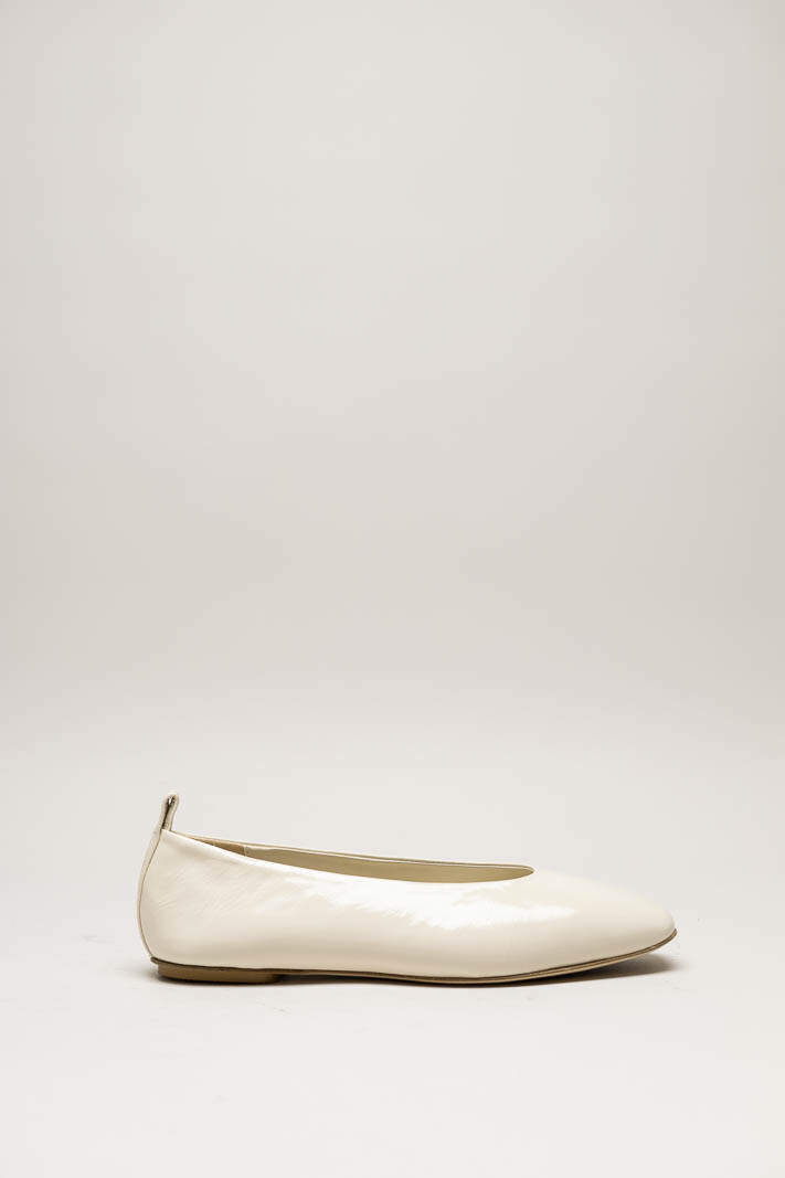 Ecru Ballerina