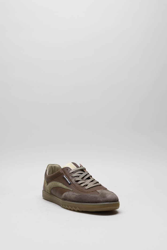 Bruin Sneaker