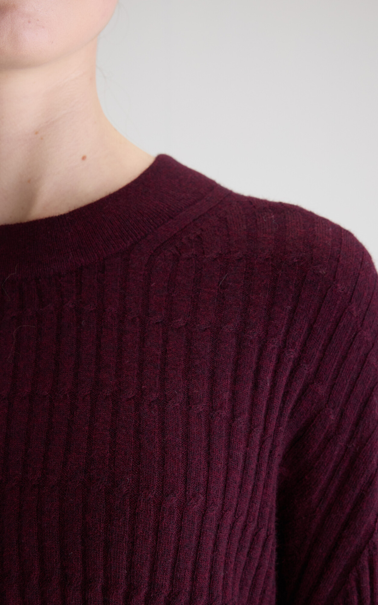 Aubergine Trui image