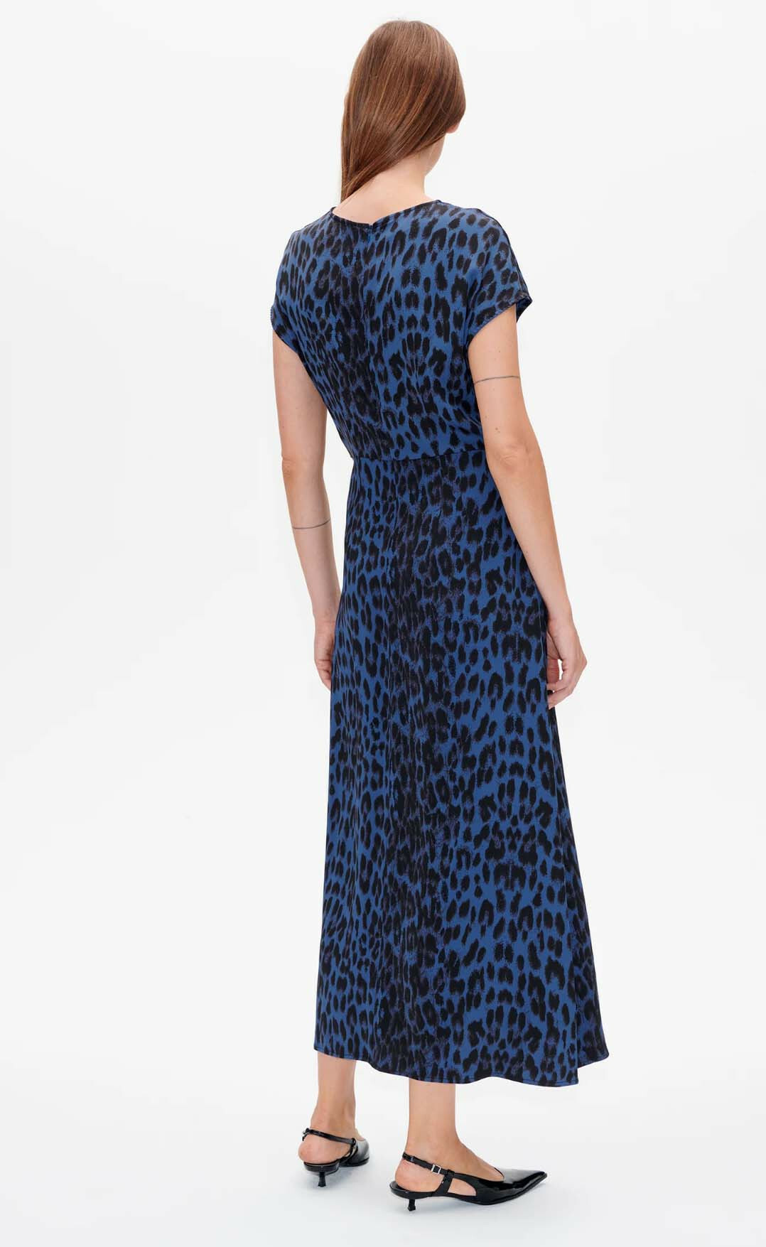 zoom in on Donkerblauw Jurk image Donkerblauw Jurk image