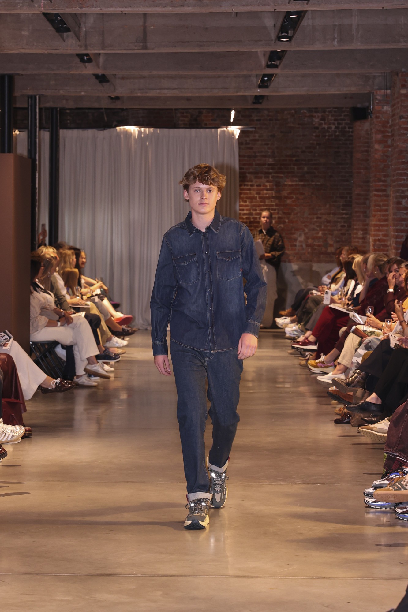 Runway Show PT.1 - 0.019