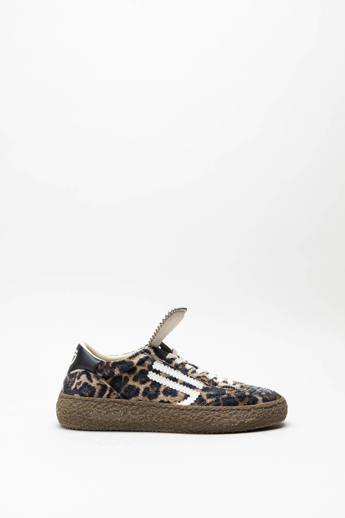 Bruin Sneaker