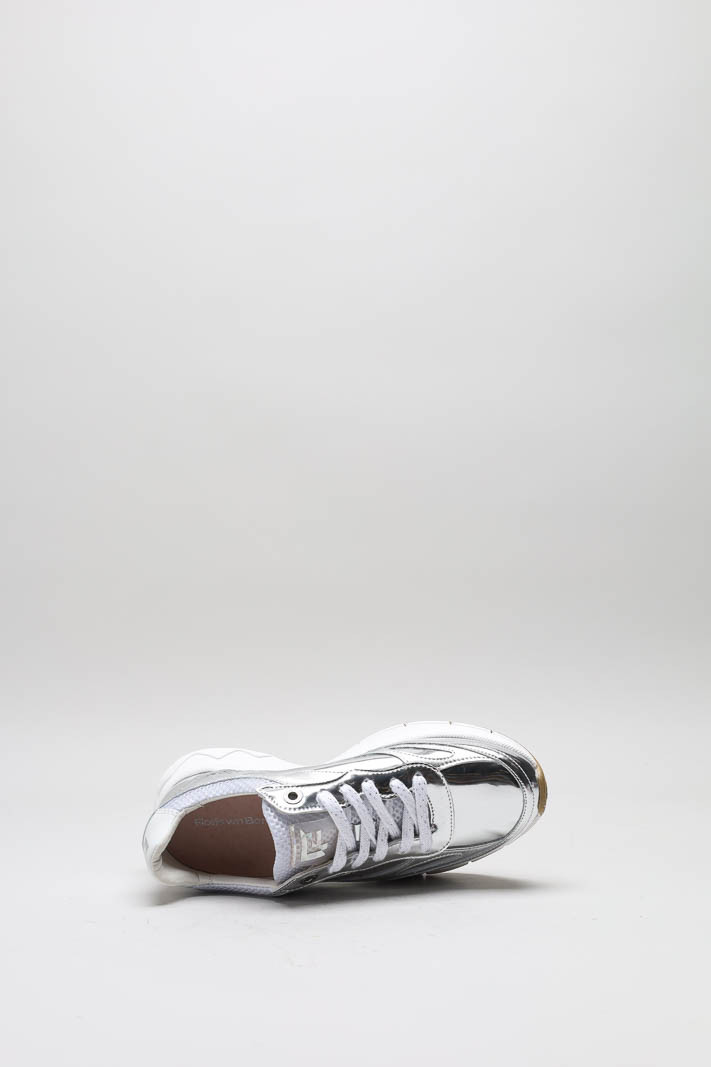 zoom in on Zilver Sneaker image Zilver Sneaker image