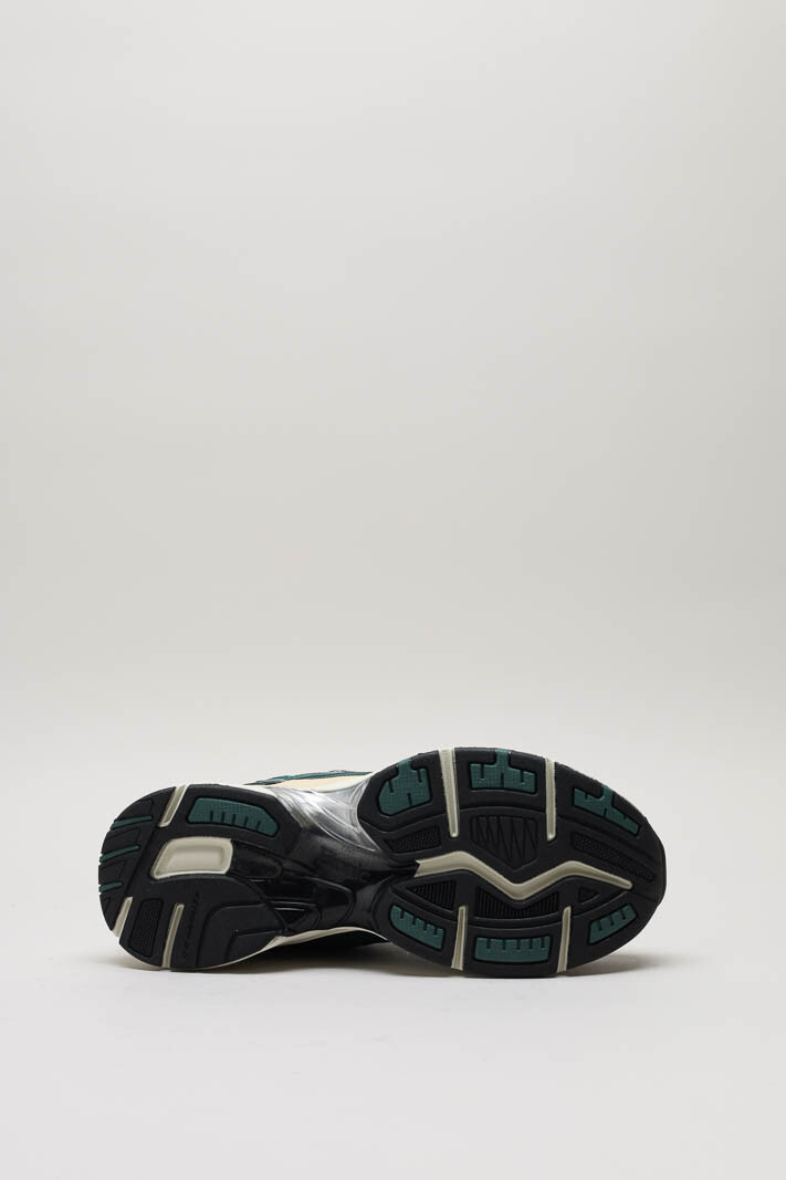 zoom in on Groen Sneaker image Groen Sneaker image