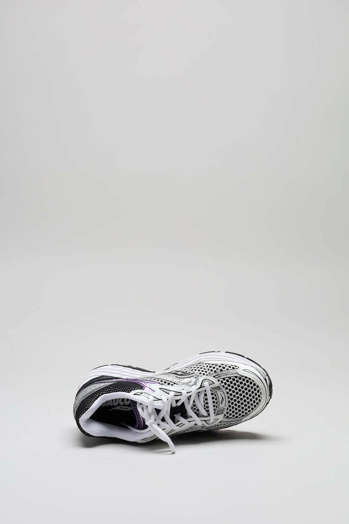 zoom in on Paars Sneaker image Paars Sneaker image