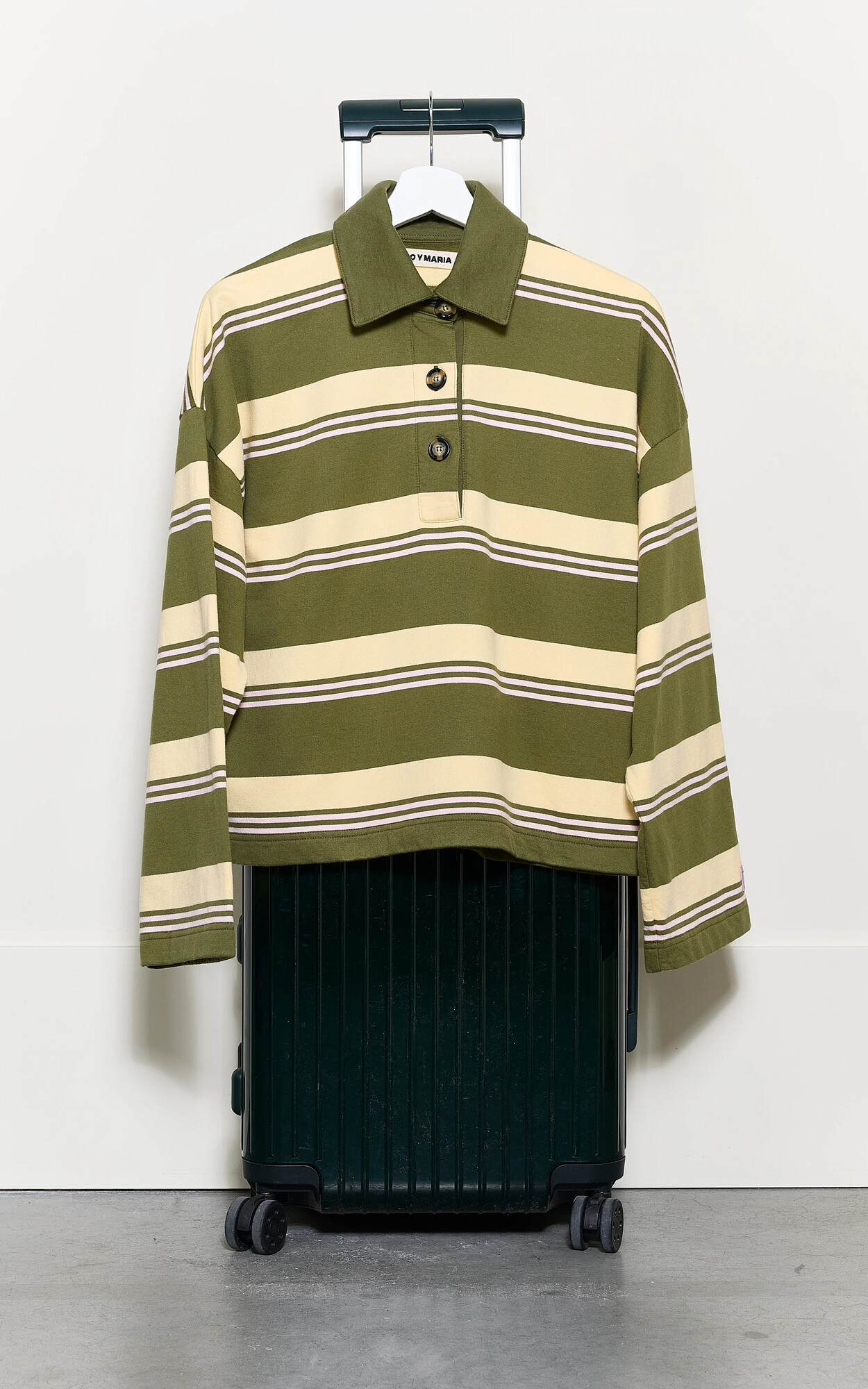 Kaki Sweater image