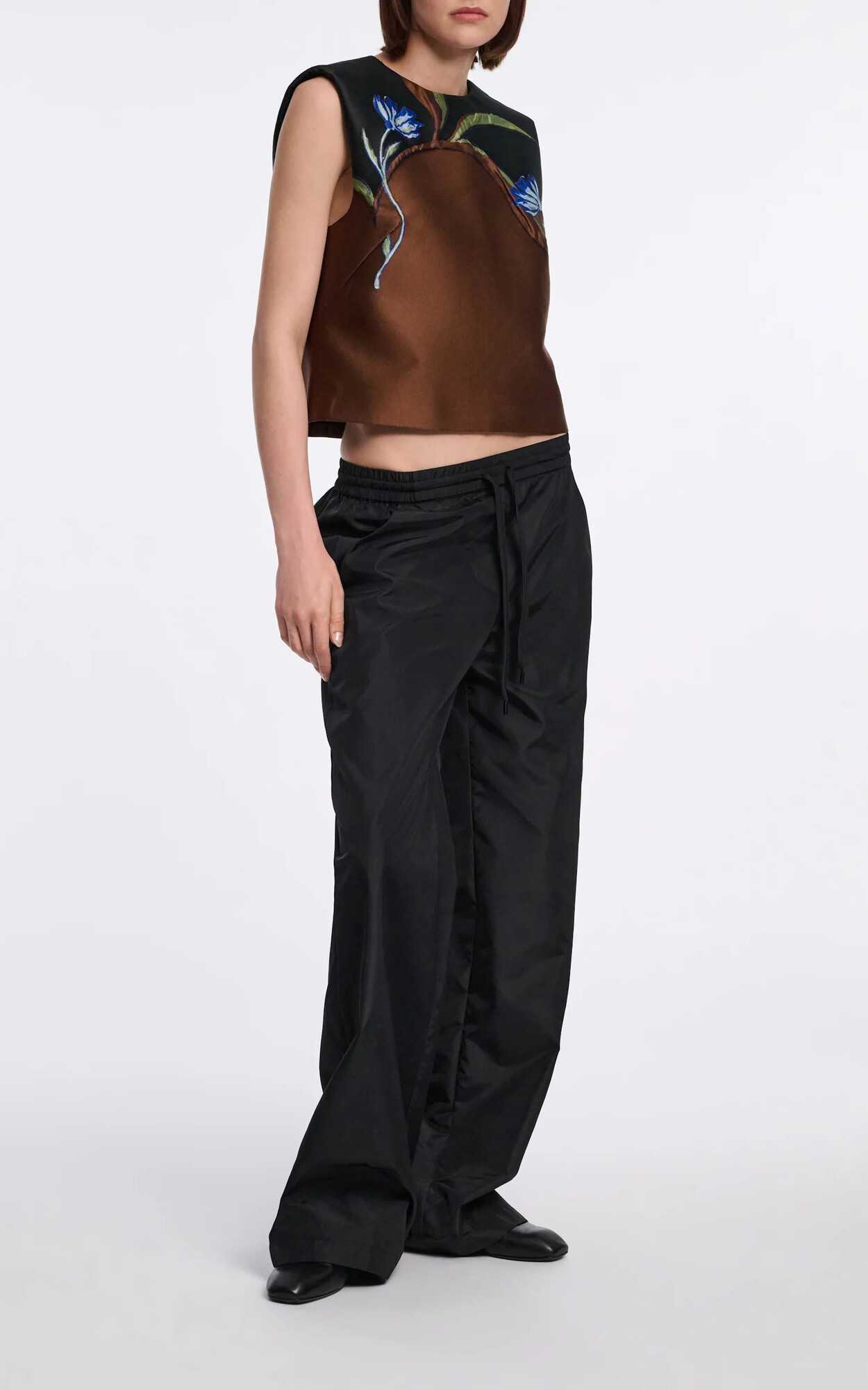 zoom in on Zwart Broek image Zwart Broek image