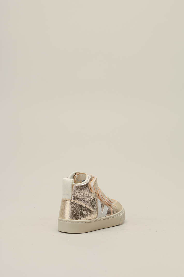zoom in on Goud Sneaker image Goud Sneaker image