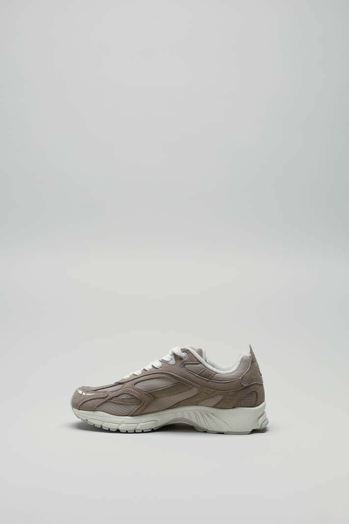 zoom in on Bruin Sneaker image Bruin Sneaker image