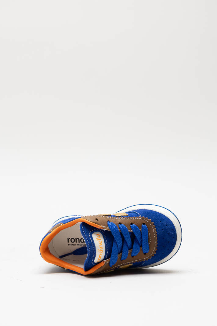 zoom in on Blauw Sneaker image Blauw Sneaker image