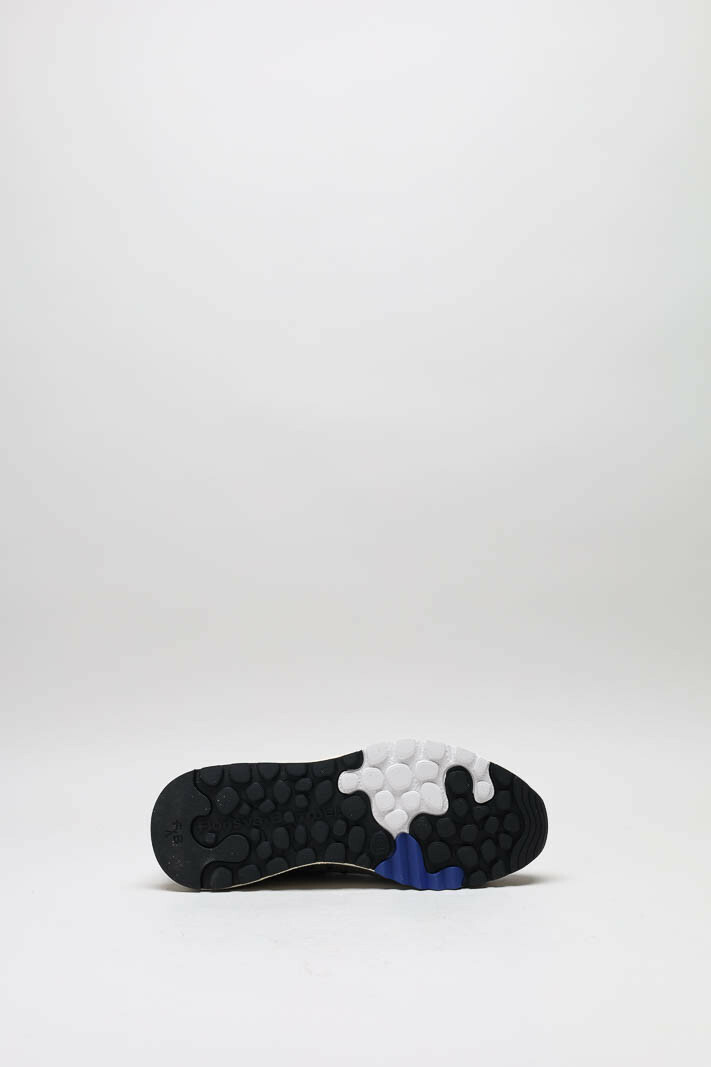 zoom in on Kaki Sneaker image Kaki Sneaker image