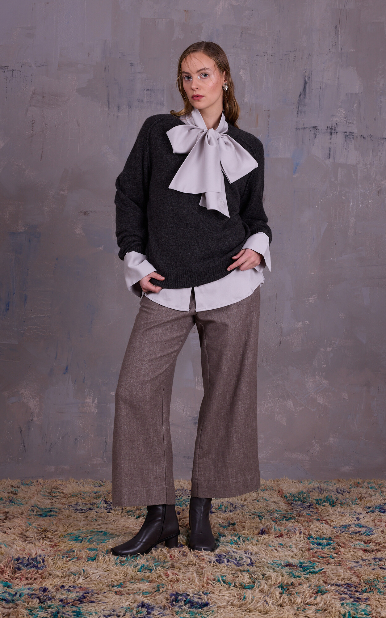 Greige Broek image