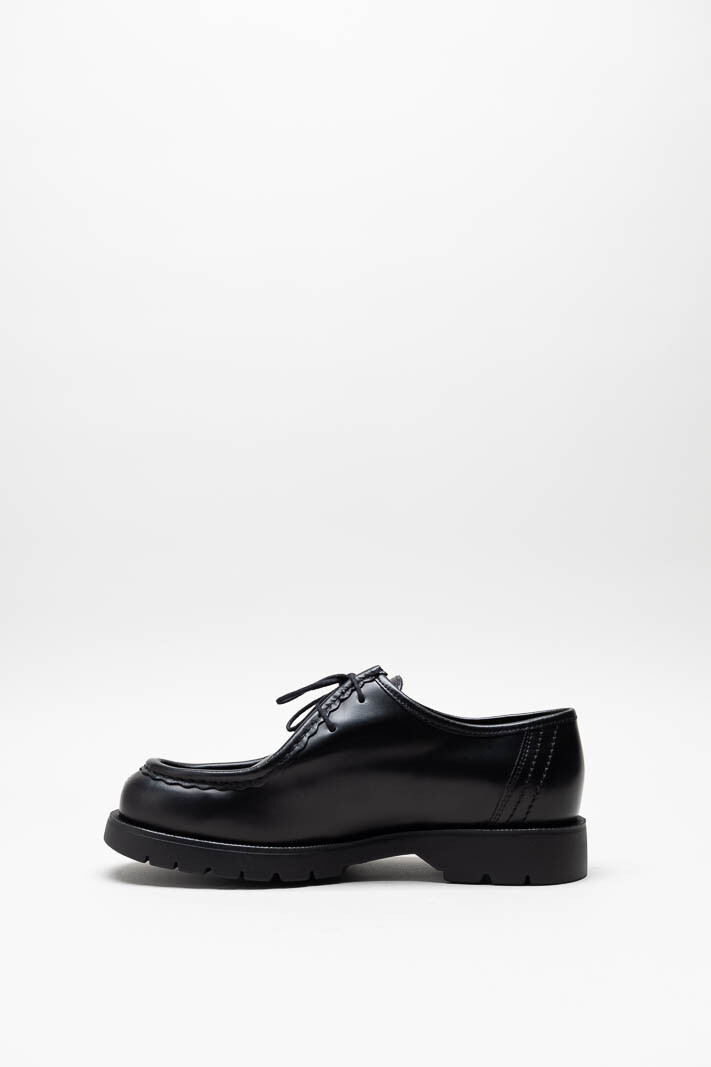zoom in on Zwart Veterschoen image Zwart Veterschoen image