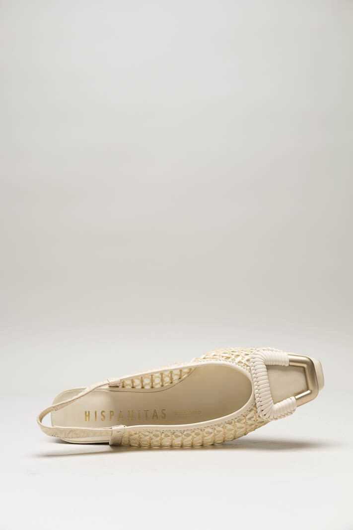 Lichtbeige Ballerina image