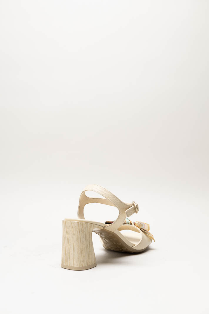 Ecru Sandaal hak image