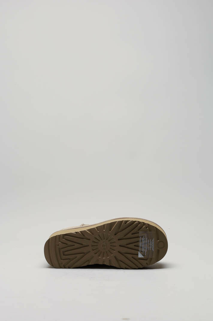 zoom in on Beige Enkellaars plat image Beige Enkellaars plat image