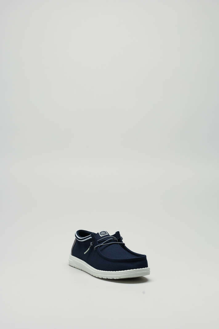 zoom in on Blauw Sneaker image Blauw Sneaker image