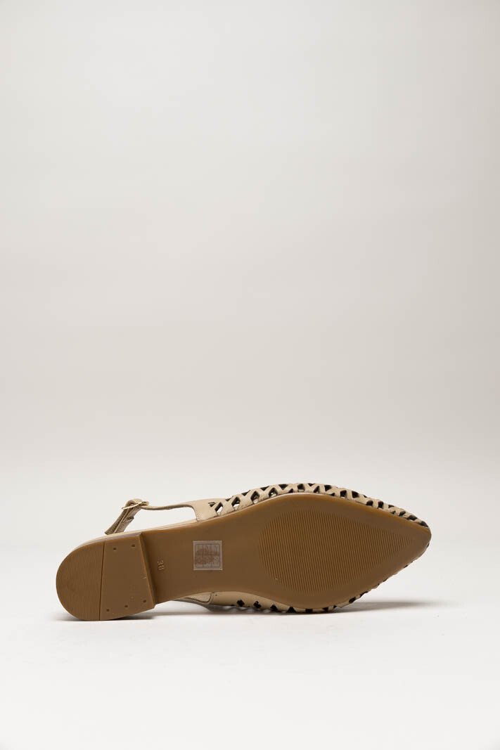 Donkerbeige Ballerina image