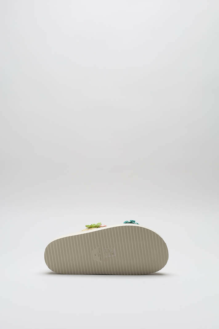 zoom in on Lichtbeige Slipper image Lichtbeige Slipper image