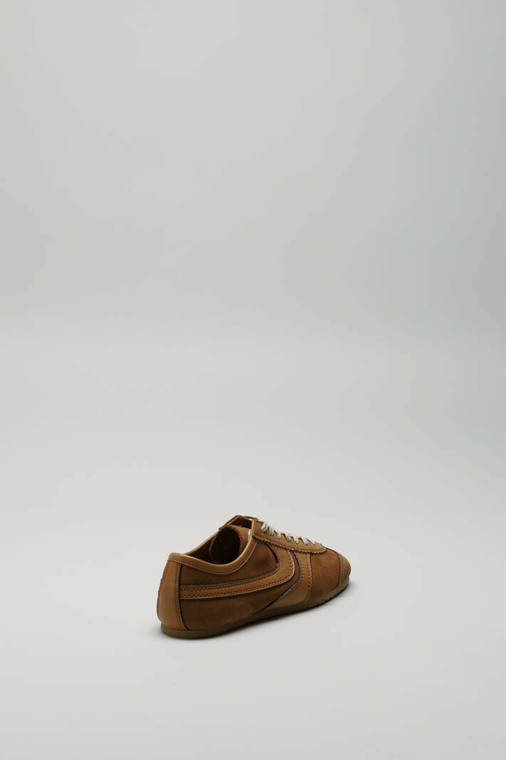 zoom in on Bruin Sneaker image Bruin Sneaker image