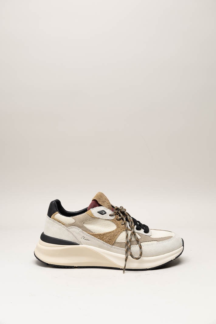 Ecru Sneaker