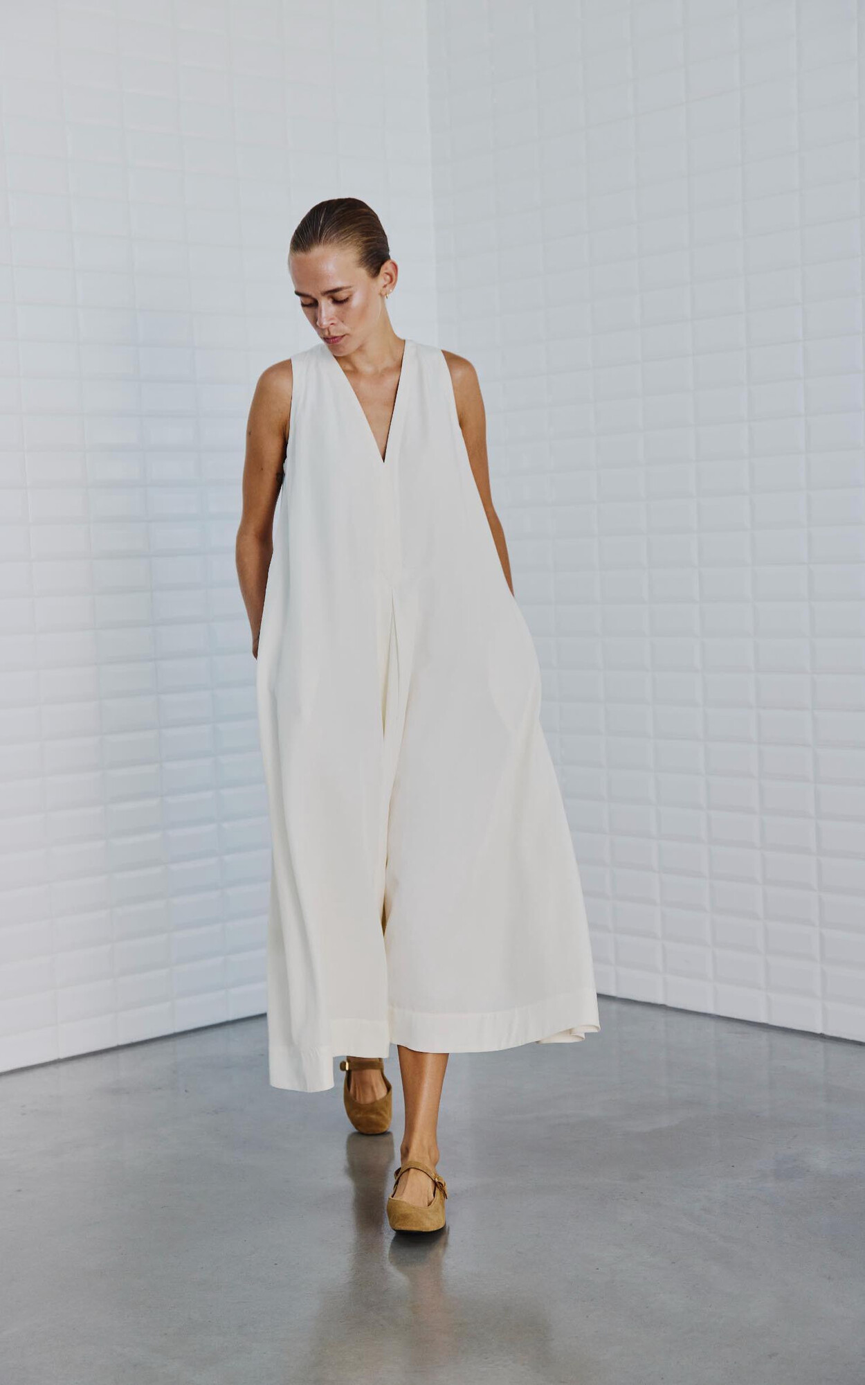 Off white Jurk image