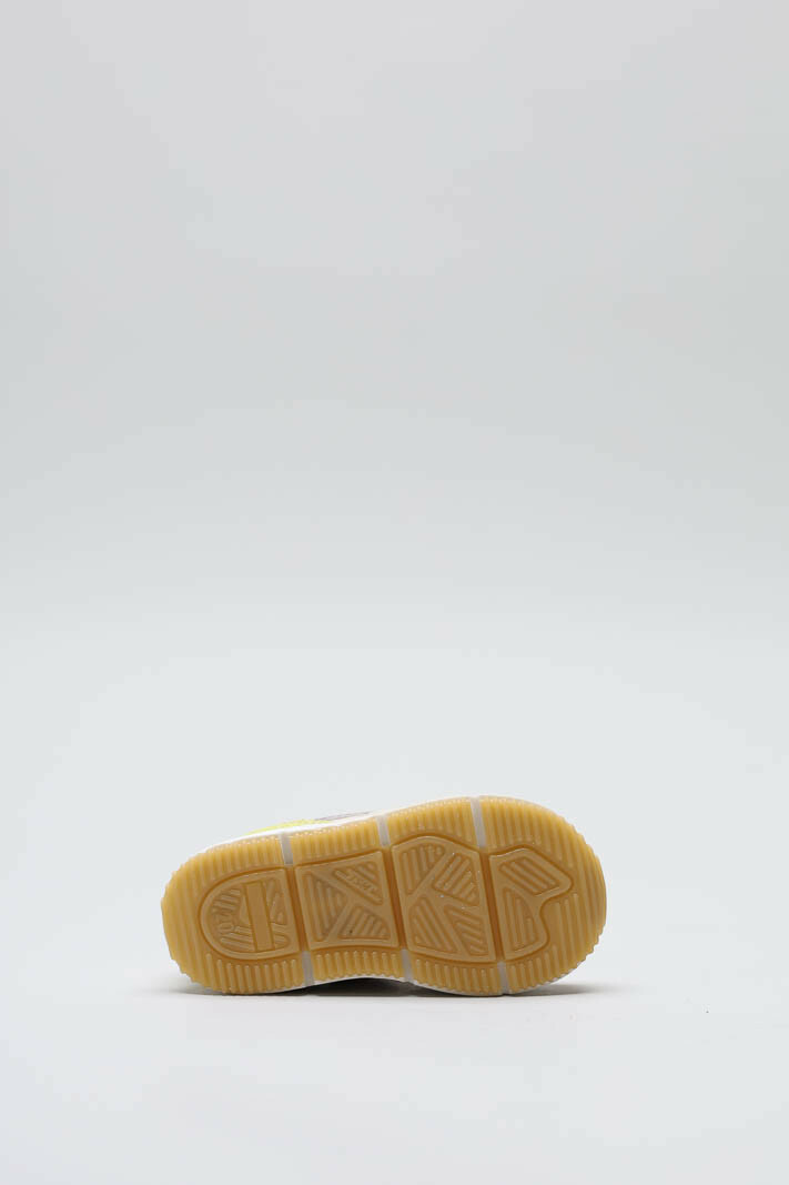 zoom in on Roze Sneaker image Roze Sneaker image