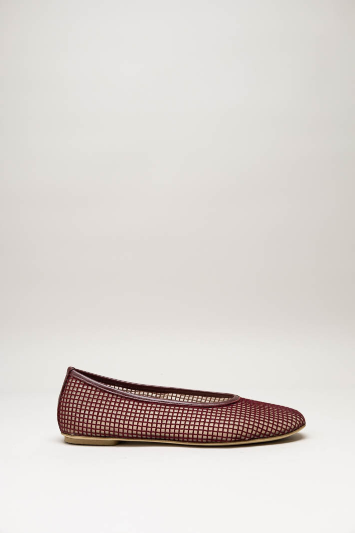 Bordeaux Ballerina