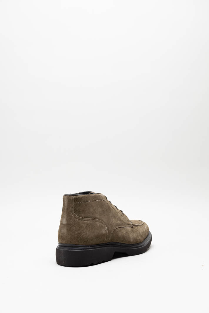 zoom in on Bruin Veterschoen hoog image Bruin Veterschoen hoog image