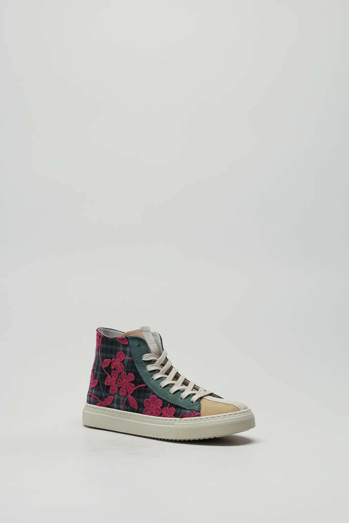 zoom in on Groen Sneaker image Groen Sneaker image