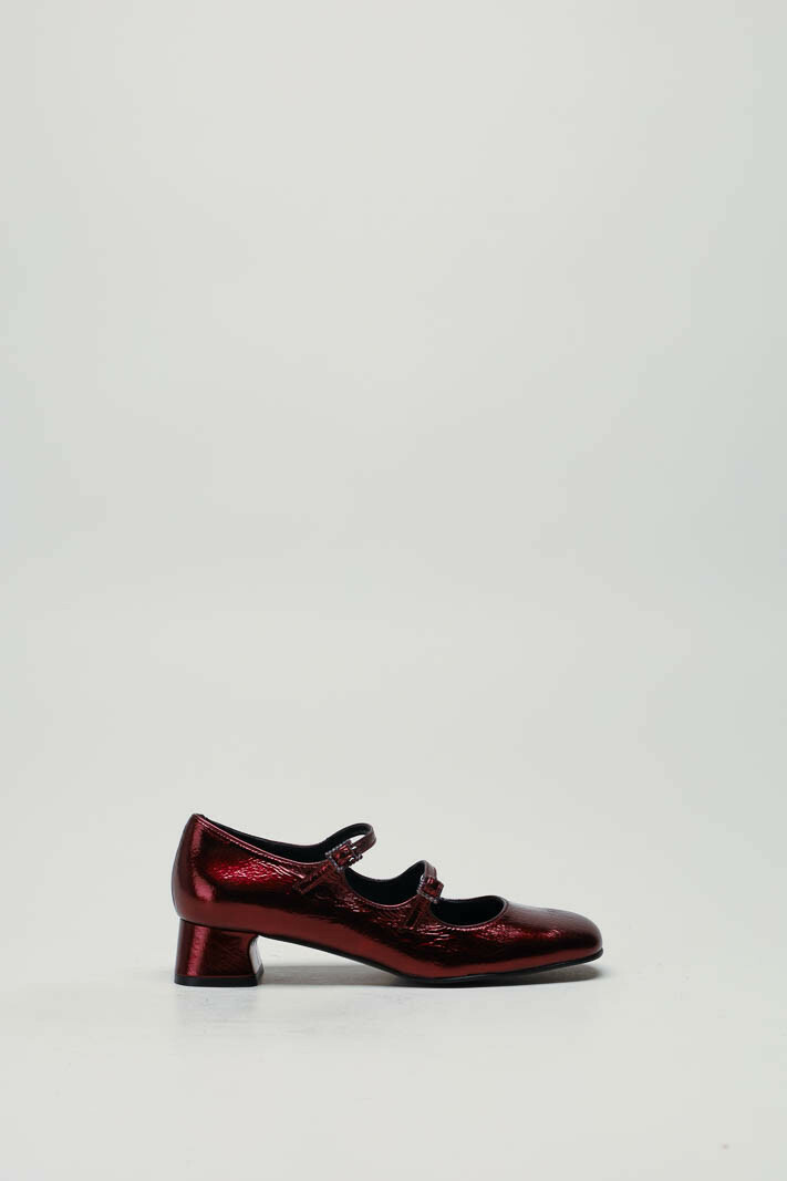 Bordeaux Ballerina