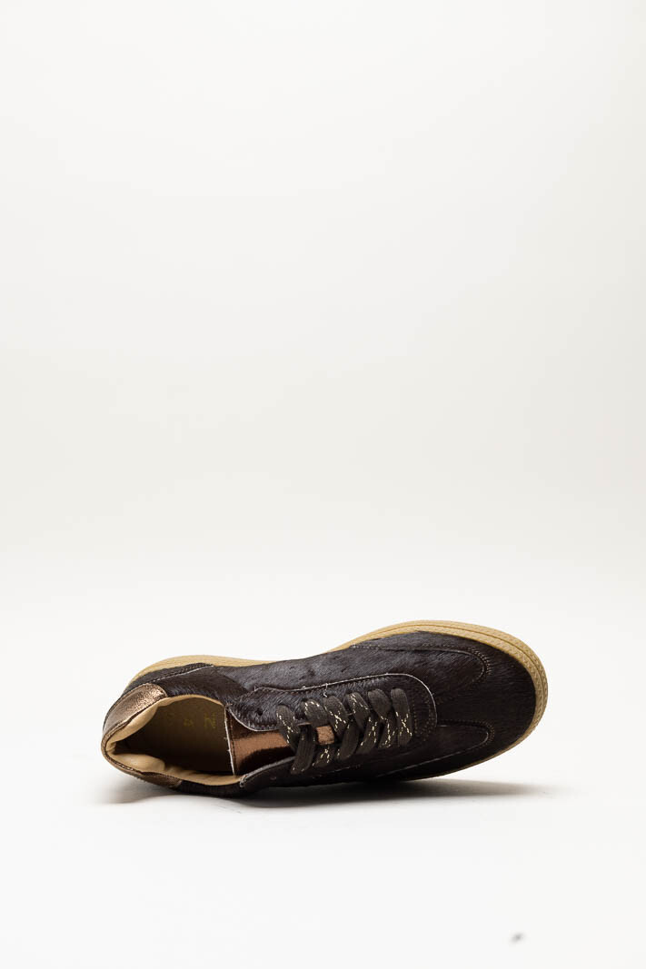 zoom in on Donkerbruin Sneaker image Donkerbruin Sneaker image