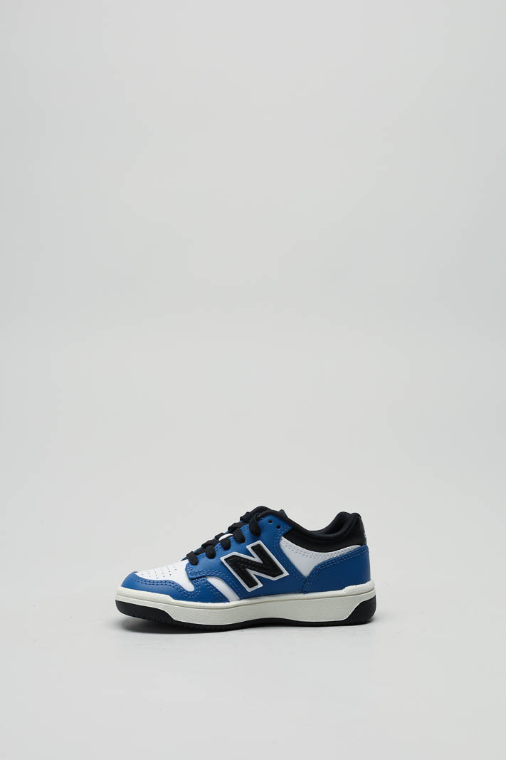 zoom in on Blauw Sneaker image Blauw Sneaker image