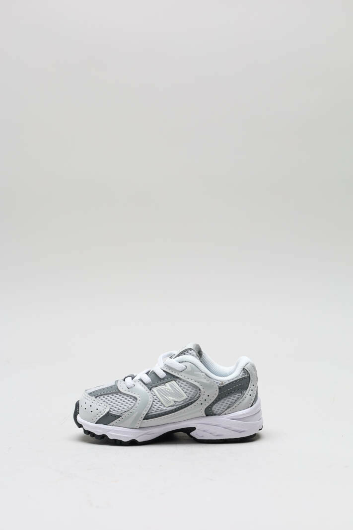 zoom in on Grijs Sneaker image Grijs Sneaker image