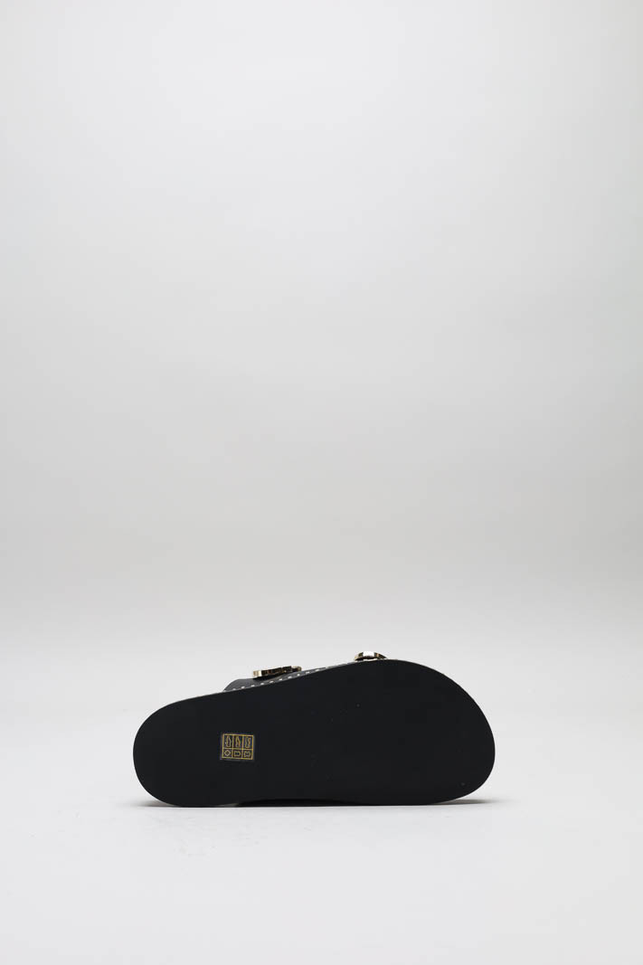 zoom in on Zwart Slipper image Zwart Slipper image