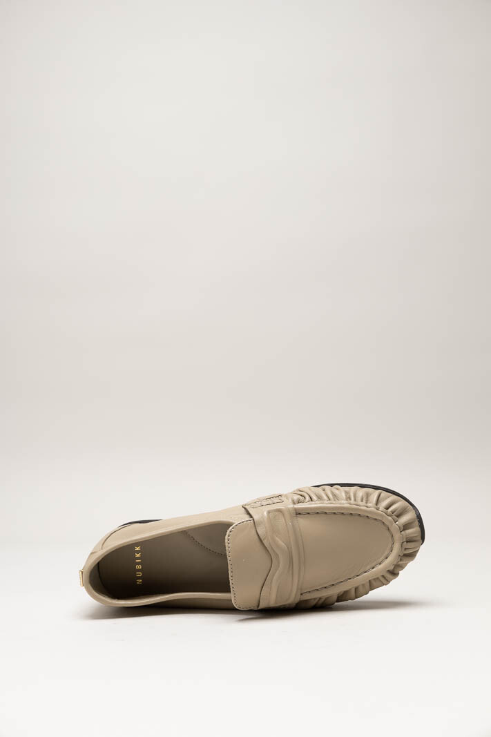 Beige Mocassin image