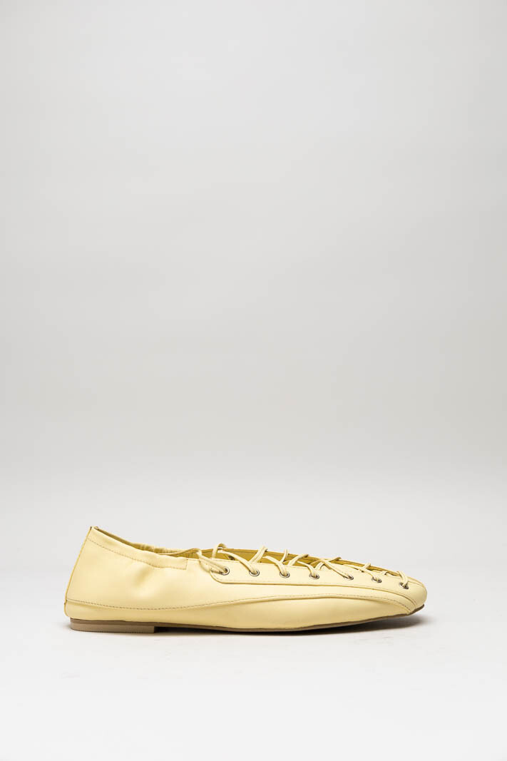 Geel Ballerina