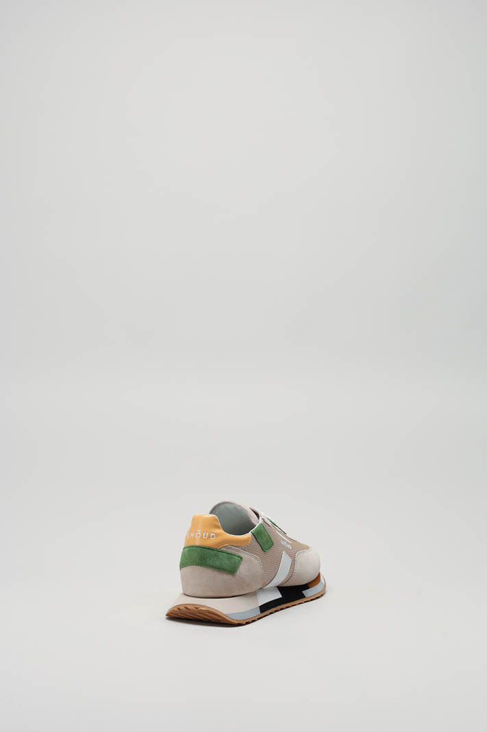 zoom in on Lichtbeige Sneaker image Lichtbeige Sneaker image