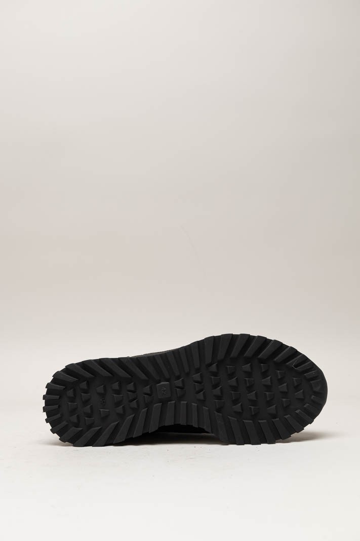 Bruin Sneaker image