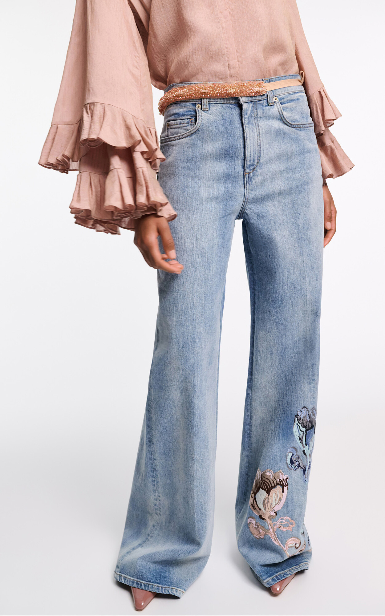 zoom in on Jeans Broek image Jeans Broek image