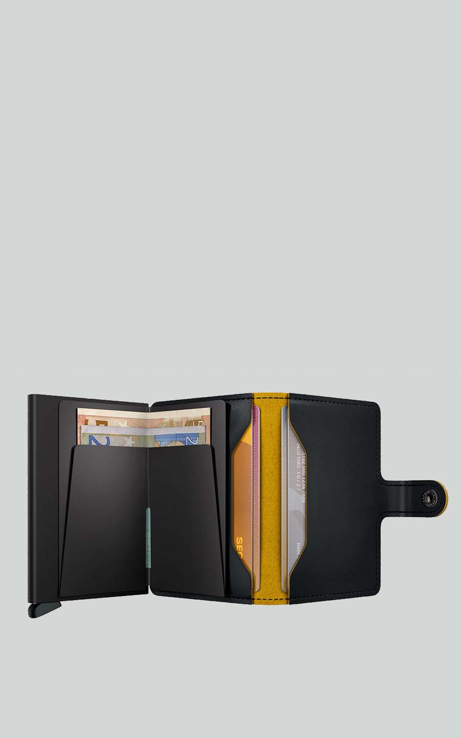 zoom in on Zwart Card protector image Zwart Card protector image