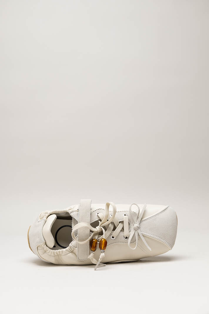 Lichtbeige Sneaker image