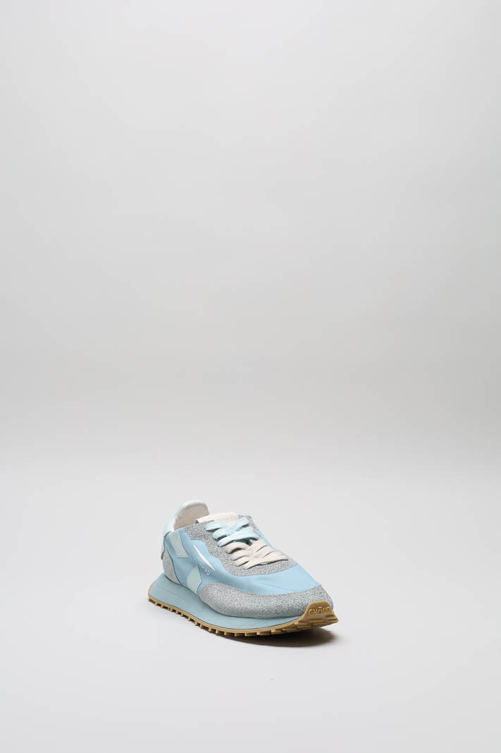 zoom in on Lichtblauw Sneaker image Lichtblauw Sneaker image