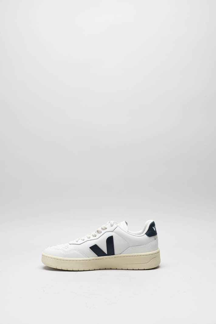 zoom in on Wit Sneaker image Wit Sneaker image