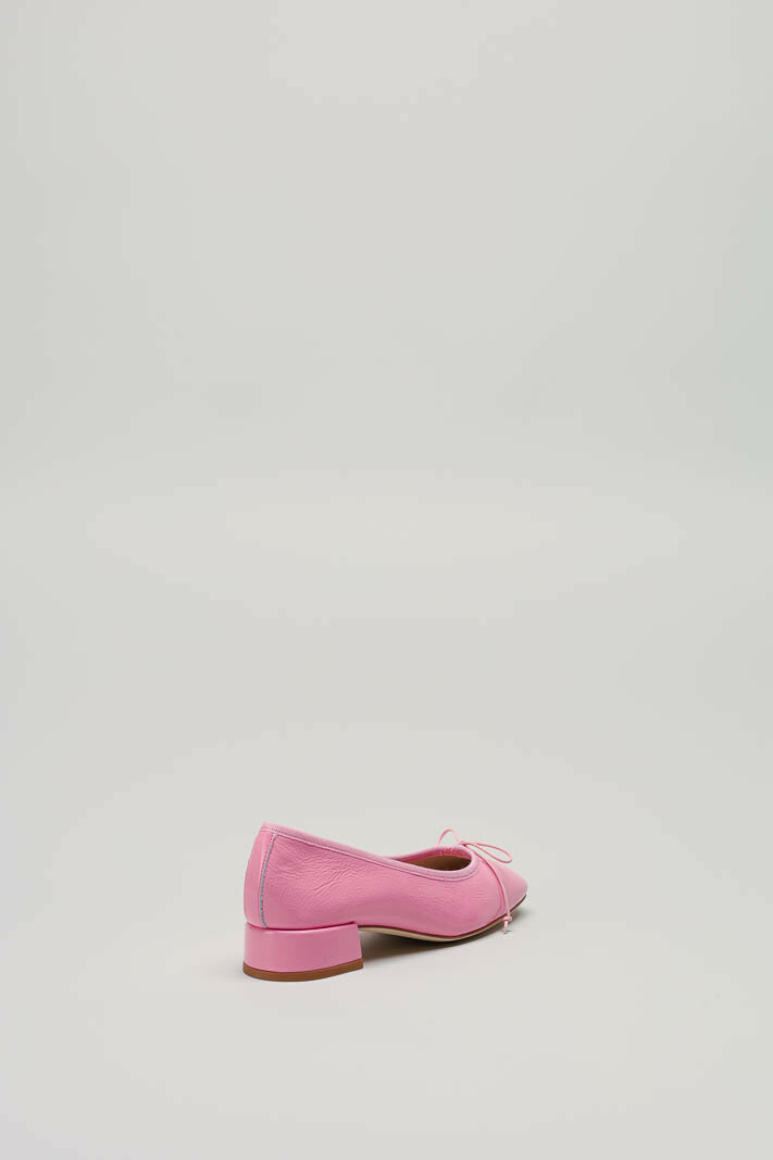 zoom in on Roze Ballerina image Roze Ballerina image